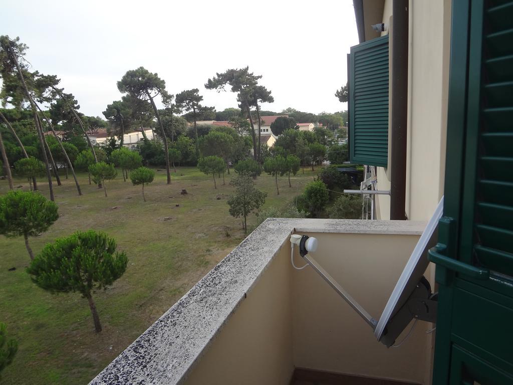 La Pineta Apartment Виареджо Экстерьер фото